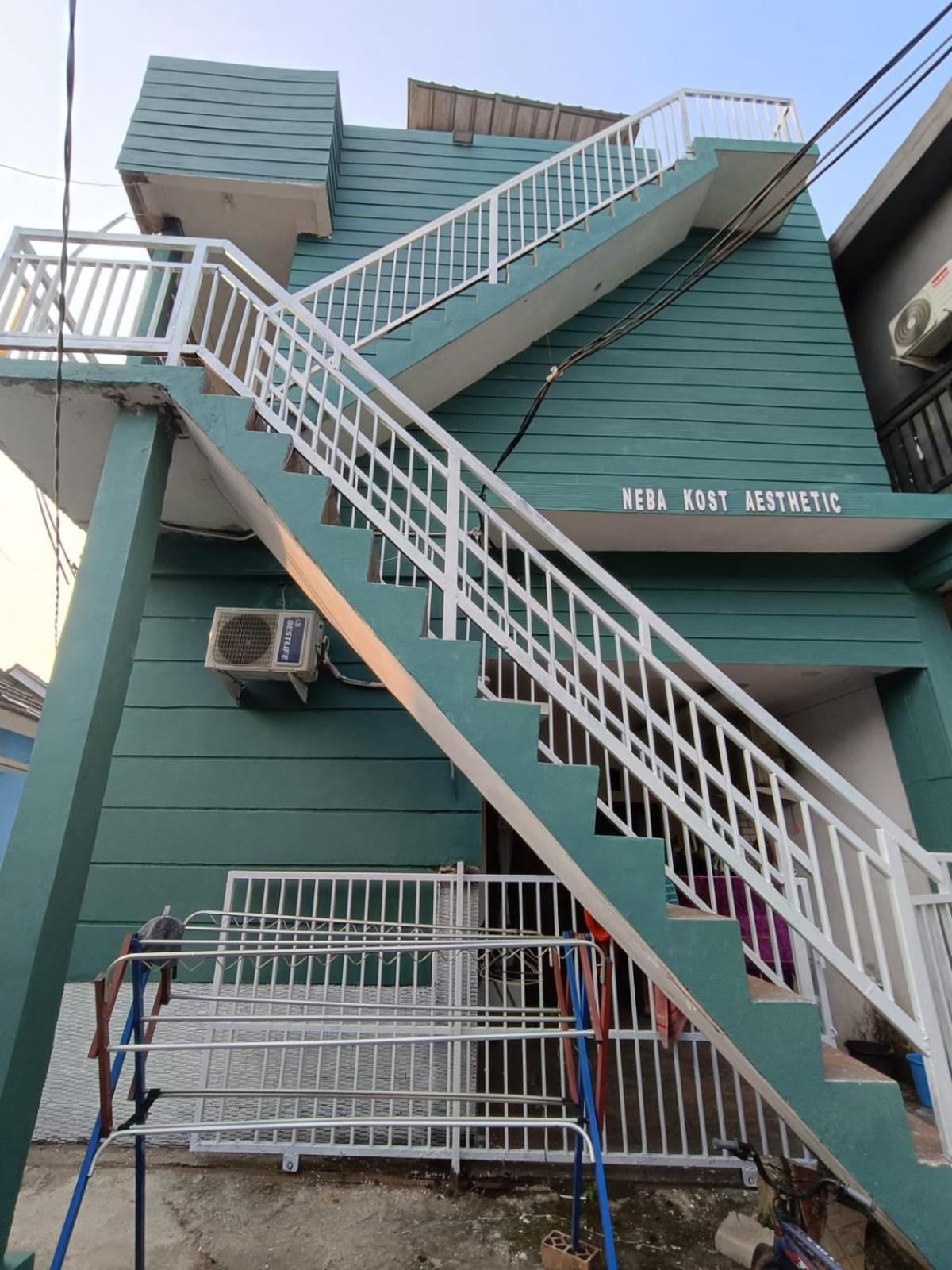 Oyo Life 92977 Neba Kost Aesthetic Hotel Peladen Exterior photo